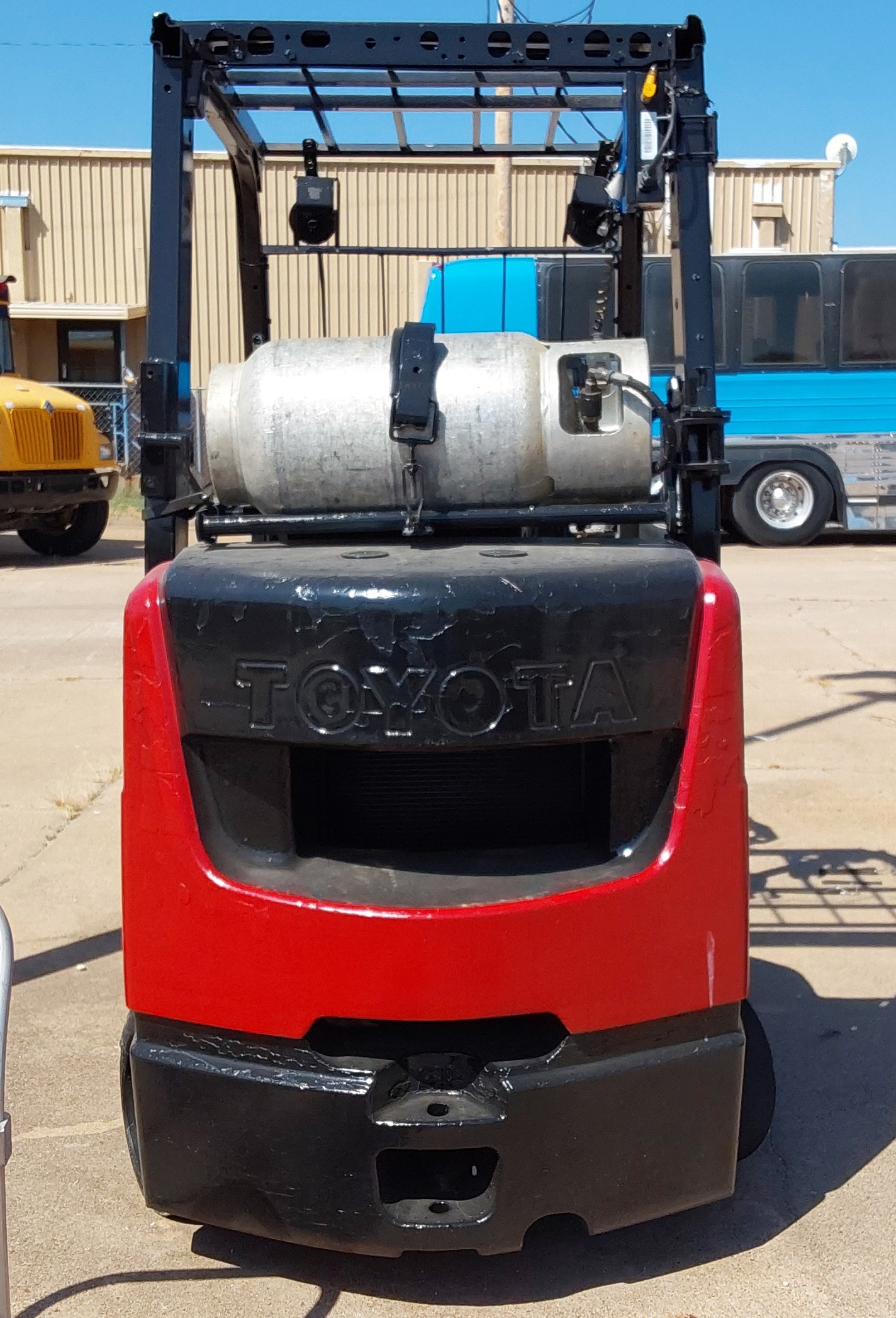 2007 TOYOTA 8FGCU30 FORKLIFT Heavy Equipment