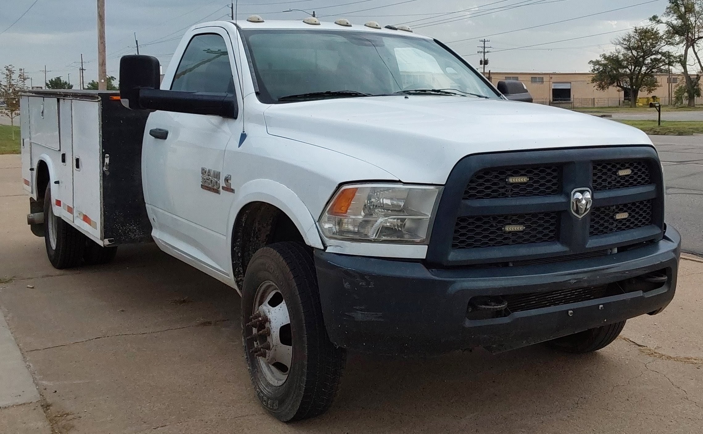 2014 Dodge RAM RAM 3500 Chassis 4x4 Regular Cab / 167.5" WB Car/Truck