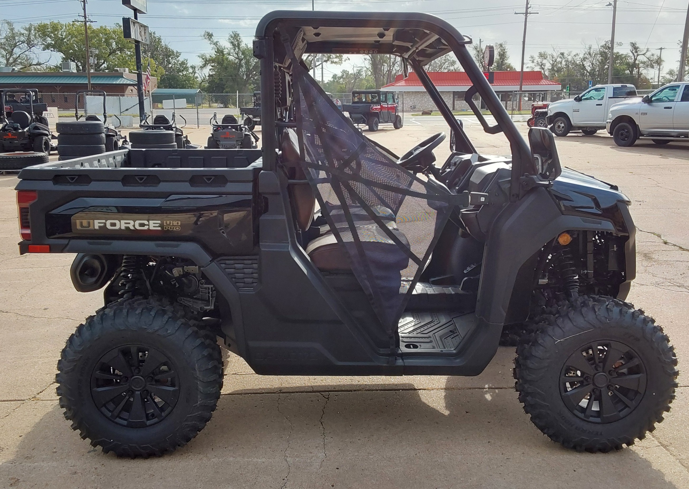2026 CFMOTO UFORCE U10 Pro UTV